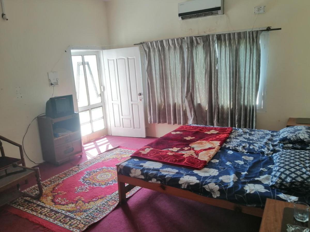 Poonch Guest House Muzaffarabad Exterior foto